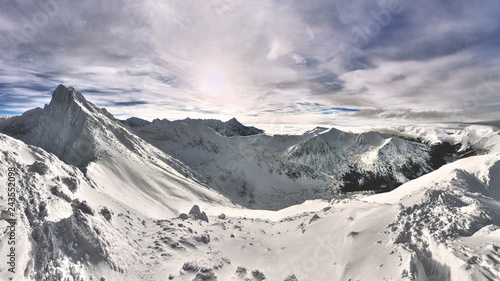 Fototapeta Naklejka Na Ścianę i Meble -  Tatra mountains at winter....