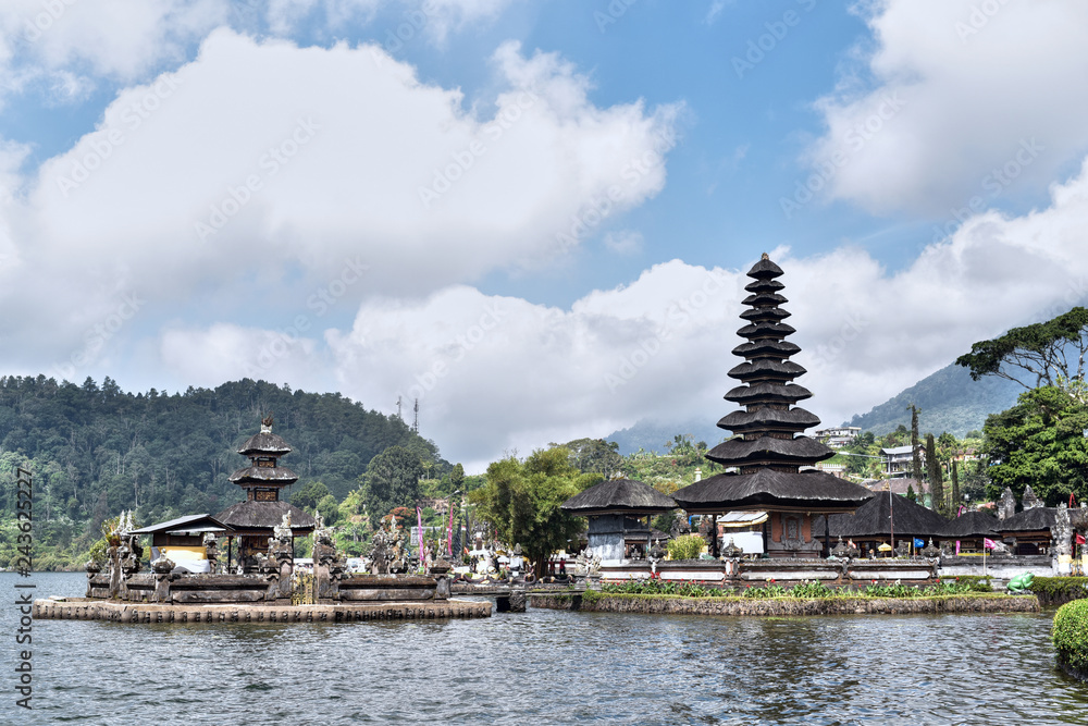 Ulun Danu Beratan Temple, the picturesque landmark temple in Bali’s central highlands is on the western side of Beratan Lake, Indonesia Ulun Danu Beratan Temple, the picturesque landmark temple in Bali’s central highlands is on the western side of Beratan Lake, Indonesia