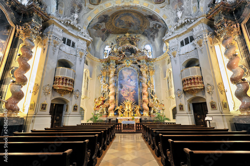 Innenansicht Ursulinenkirche  erbaut 1741  letztes gemeinsames Werk der Br  der Asam  Straubing  Bayern  Deutschland  Europa