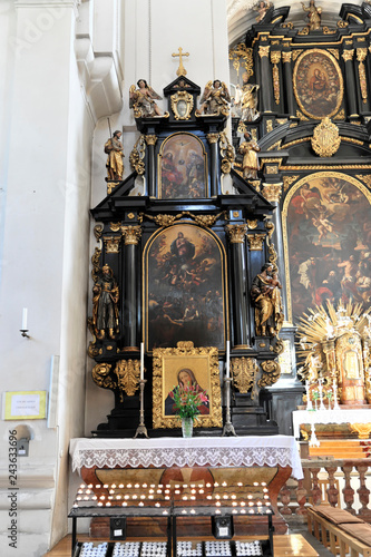 Innenansicht, Stadtpfarrkirche St. Paul, die erste Kirche wurde bereits um 1050 dem hl. Paulus geweiht, Passau, Bayern, Deutschland, Europa