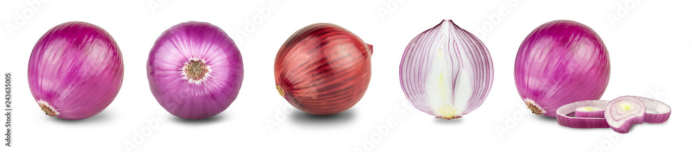 Fototapeta premium red onions isolated on white background