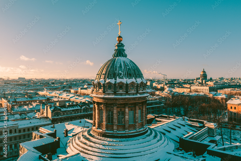 Fototapeta premium Winter cathedral in Saint-Petersburg