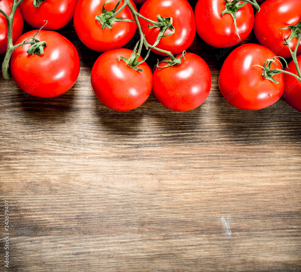 Fresh ripe tomatoes . Fresh ripe tomatoes .