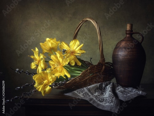 Fototapeta Wciąż życie z bukietem żółci tulipany