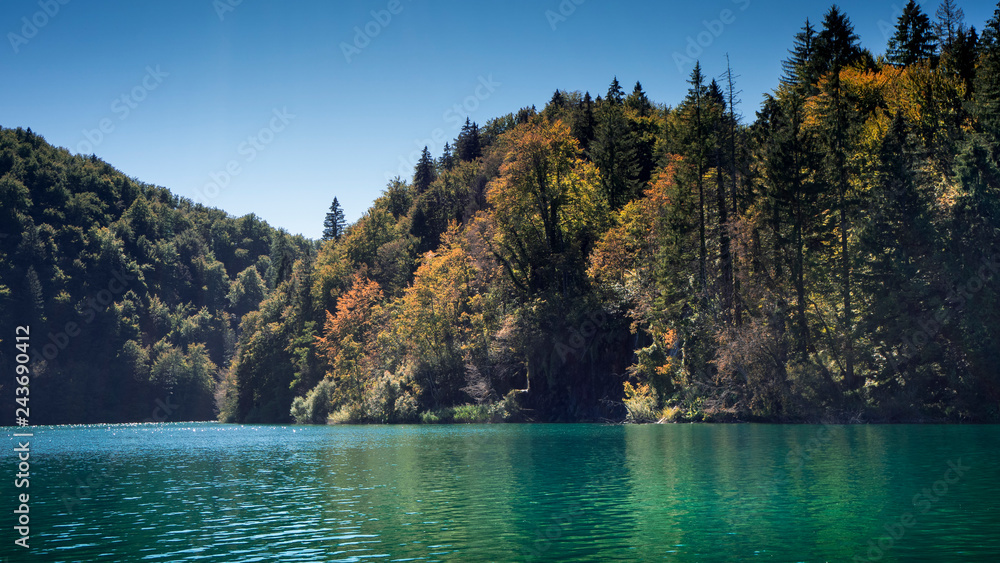Beautiful Landscape and Turquoise Water in der Lakes of Plitvice National Park in Croatia