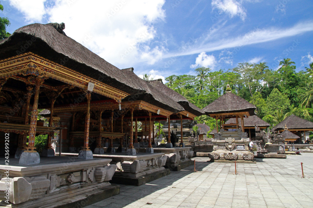 Fototapeta premium Tirta Empul temple, Pura Tirta Empul, Hindu Balinese water temple, Tampaksiring, Bali, Indonesia