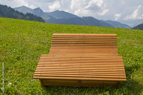 Relaxen auf dem Hochbichl bei Berwang photo