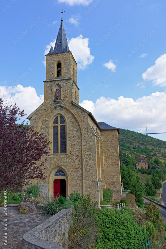 Fototapeta premium Eglise de Peyre, Vallée du Tarn, Aveyron, Midi-Pyrénées, France
