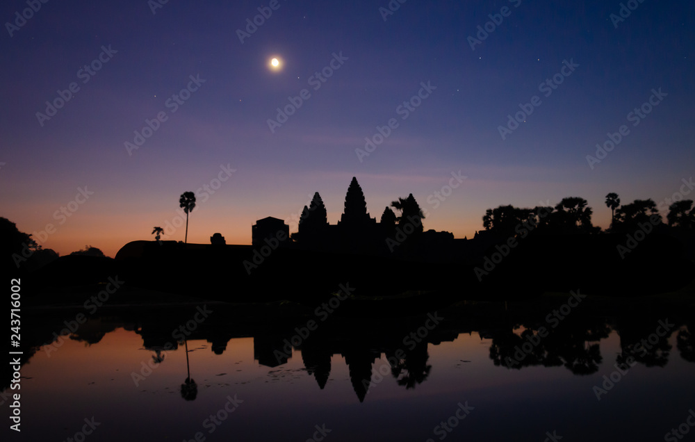 Fototapeta premium Angkor Wat surise