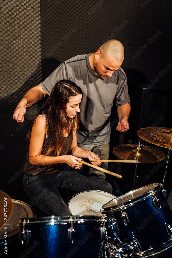Teaching music lessons Teaching music lessons