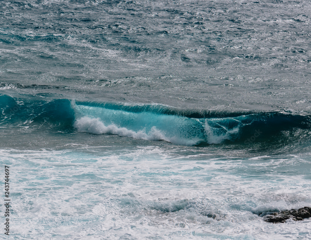 Fototapeta premium waves on the ocean coast