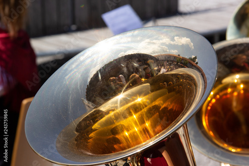 Allgäuer Musiker spielt auf seiner Trompete	