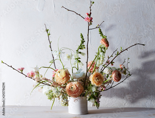 Flower arrangment with ranunculus