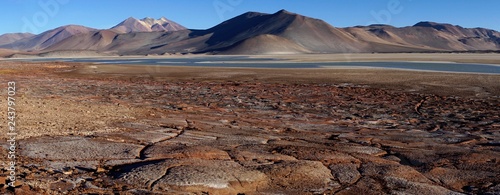 Lagune Salar de Talar mit den Bergen Cerros de Incahuasi, Paso de Sica, Antofagasta Region, Chile, South America photo