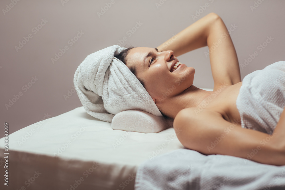 Obraz premium Woman Enjoying a Beauty Treatment.