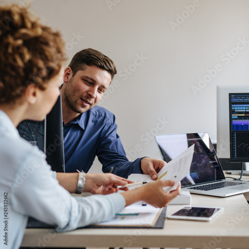 Ταπετσαρία Business People Working in an Office