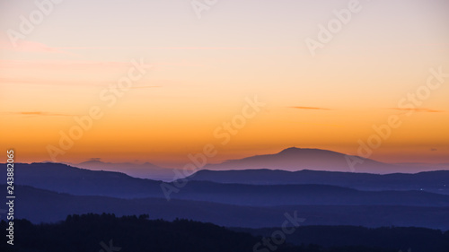 silhouette sunset mountain fog valley © Mineral Vision