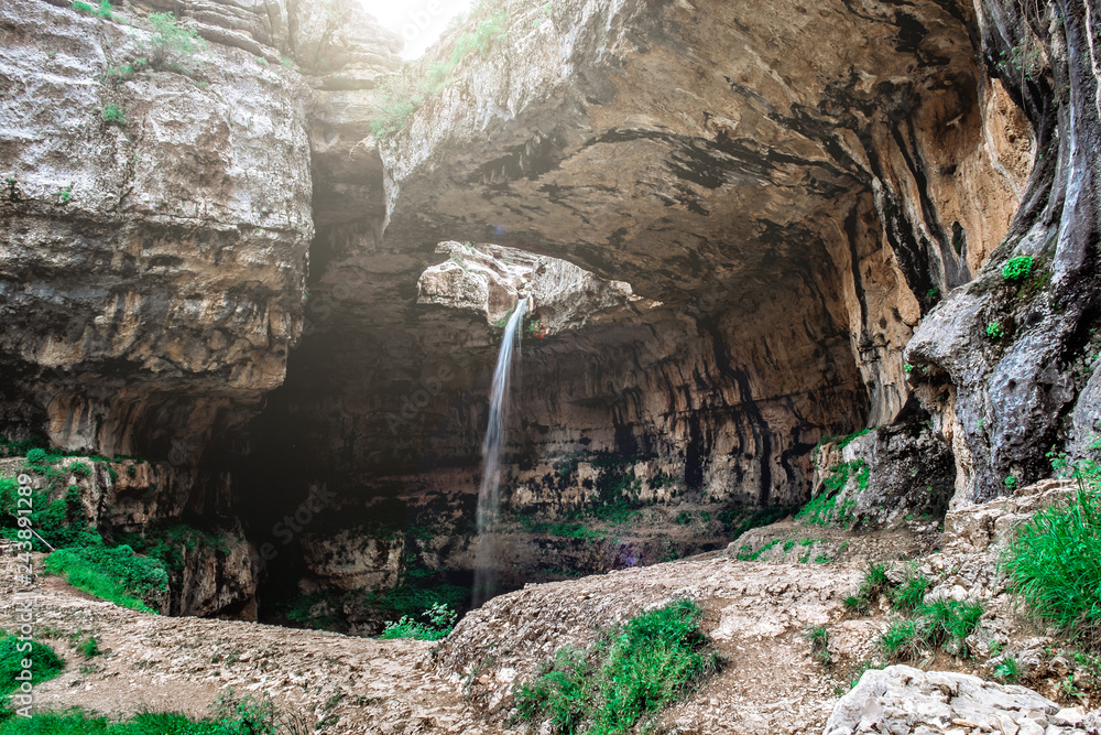 Obraz premium Balou Balaa waterfall (Baatara Gorge Waterfall), Tannourine, Lebanon, Middle East