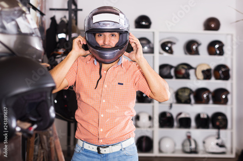 customer is trying up modern helmet