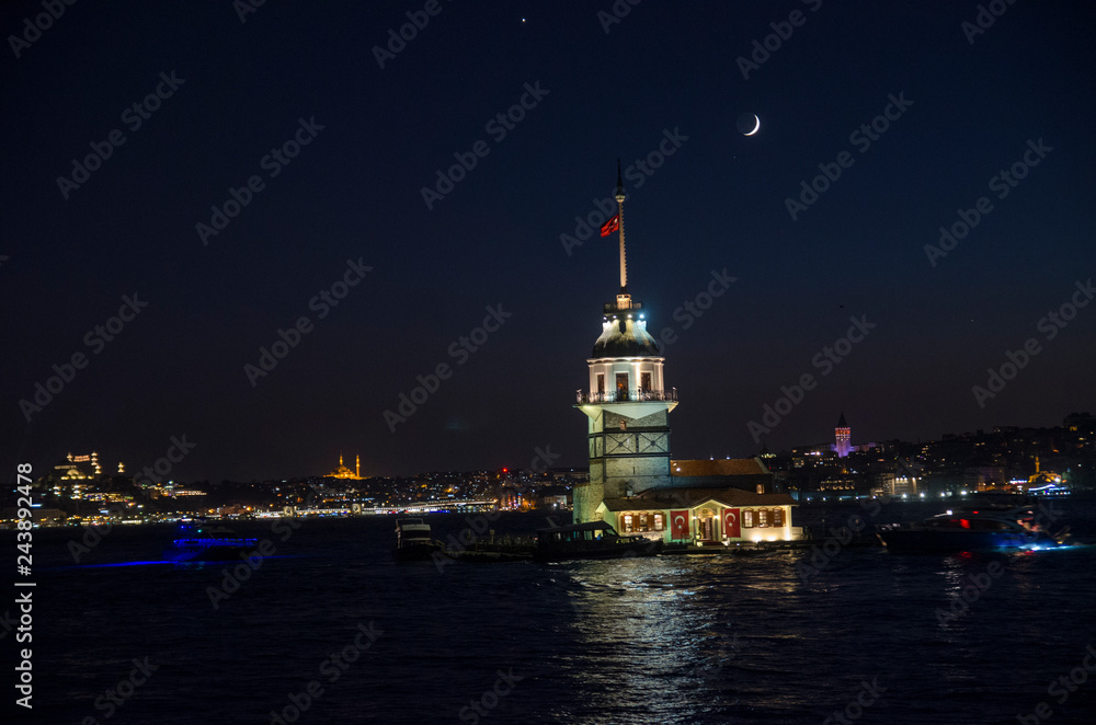 Naklejka premium Maidens Tower in Uskudar