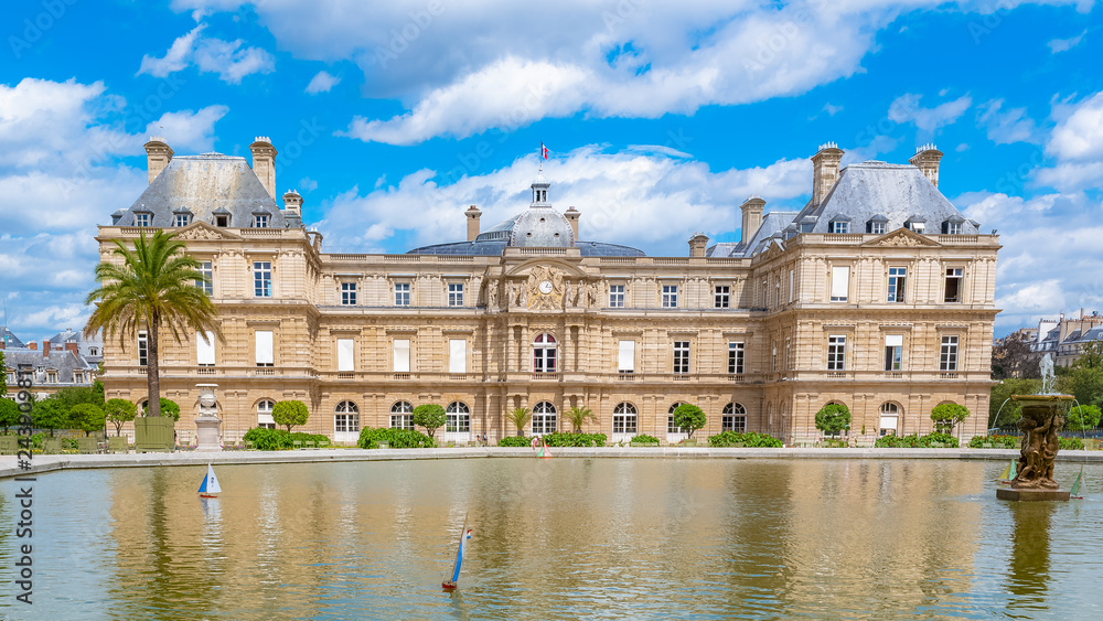      Paris, the Senat in the Luxembourg garden, and the sailboats in the pond 