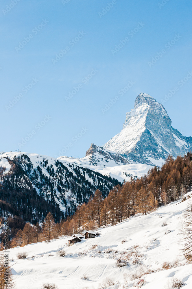 Zermatt, Matterhorn, Alpen, Walliser Berge, Wallis, Wintersport, Winterwanderung, Wanderweg, Holzhäuser, Zmutt, Furi, Walliser Dorf, Schweiz