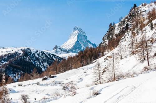 Zermatt, Matterhorn, Wallis, Walliser Berge, Alpen, Winter, Wintersport, Winterwanderung, Holzhäuser, Schweiz