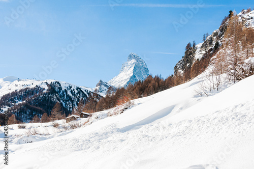 Zermatt  Matterhorn  Furi  Zmutt  Zmuttbach  Trockener Steg  Wallis  Walliser Berge  Alpen  Winter  Wintersport  Schweiz