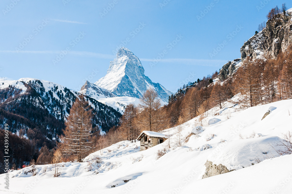 Zermatt, Furi, Matterhorn, Zmutt, Wanderweg, Wallis, Walliser Berge, Alpen, Winterwanderung, Wintersport, Trockener Steg, Blatten, Schweiz
