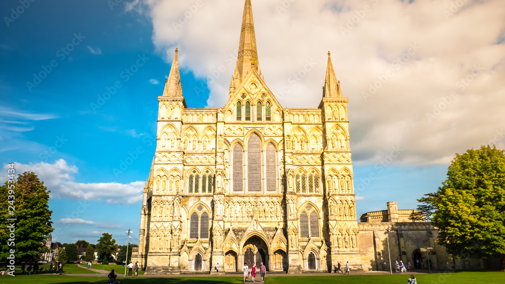 Full Size picture featuring the Salisbury Cathedral, an early English architecture, also known as Cathedral Church of the Blessed Virgin Mary, is an Anglican cathedral in Salisbury, England, the UK.
