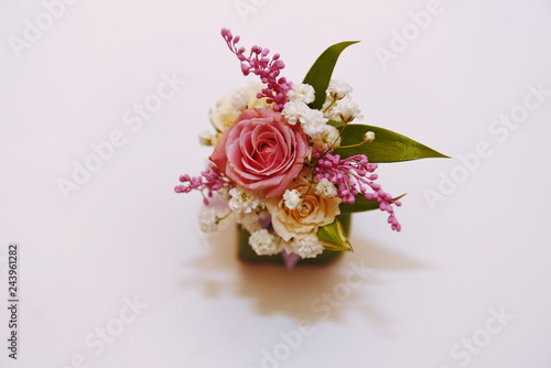 bridesmaids flowers © Laurenx