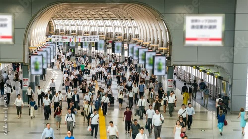 Wallpaper Mural Timelapse of Rush Hour Commuters at Station in Tokyo -Pan Left- Torontodigital.ca
