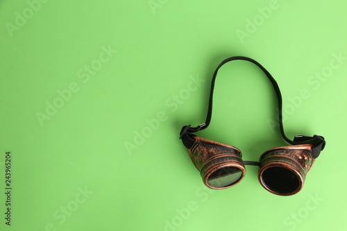 Obraz na płótnie Steampunk type welder glasses for disguise w salonie