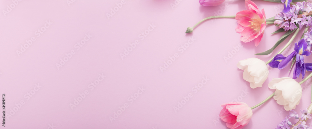 Fototapeta premium beautiful flowers on paper background