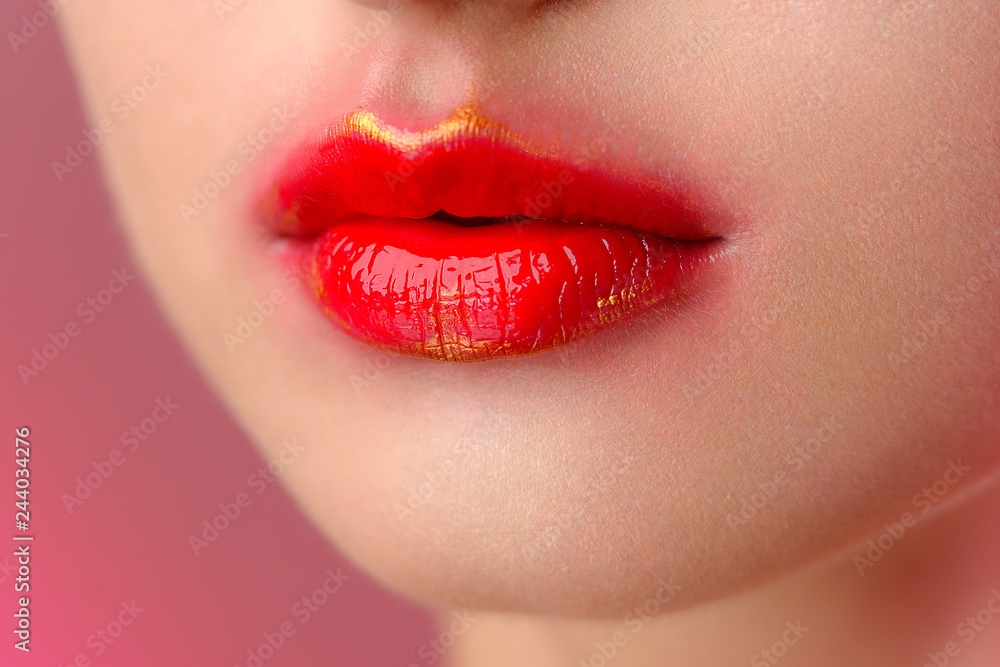 Obraz premium Beauty portrait of a young woman in the studio