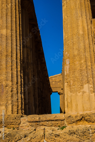 Valle dei Templi - Agrigento photo