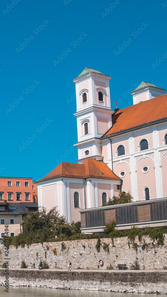 Smartphone HD wallpaper of beautiful view at Passau - Danube - Bavaria - Germany