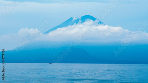 Navegando en el Lago de Atitlán