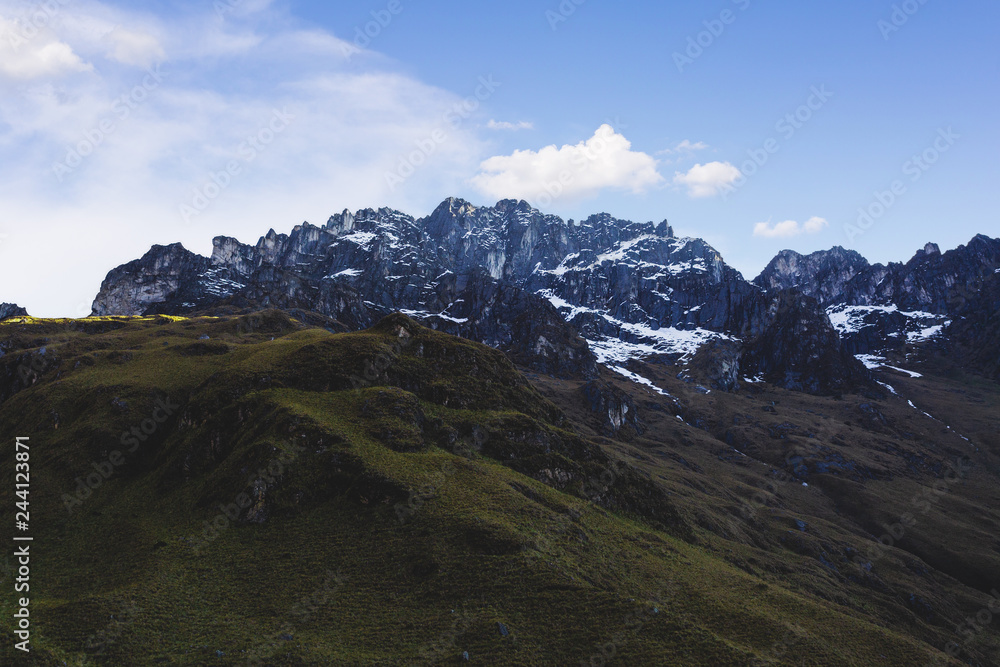 Fototapeta premium walking through the mountains