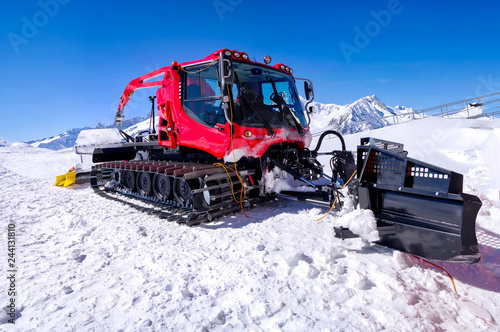 Winter sport European Alps, Pisten Bully, Pistenbully, Snow groomer