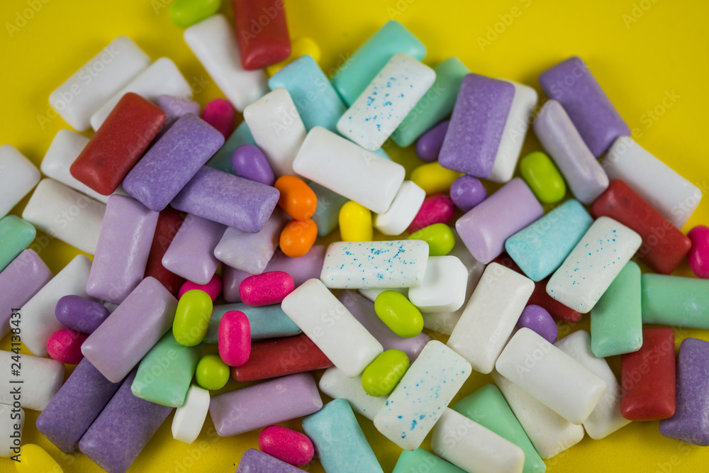Chewing or bubble gum,fresh chewing gum Chewing or bubble gum,fresh chewing gum