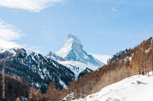 Zermatt, Furi, Zmutt, Matterhorn, Alpen, Wallis, Walliser Berge, Winterwanderung, Winter, Wintersport, Trockener Steg, Schweiz © bill_17