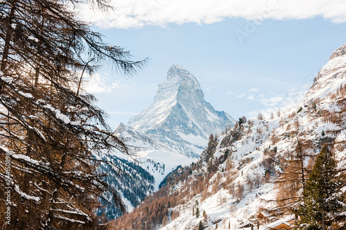 Zermatt, Furi, Zmutt, Matterhorn, Winter, Wintersport, Winterwanderweg, Wallis, Walliser Berge, Alpen, Schweiz photo