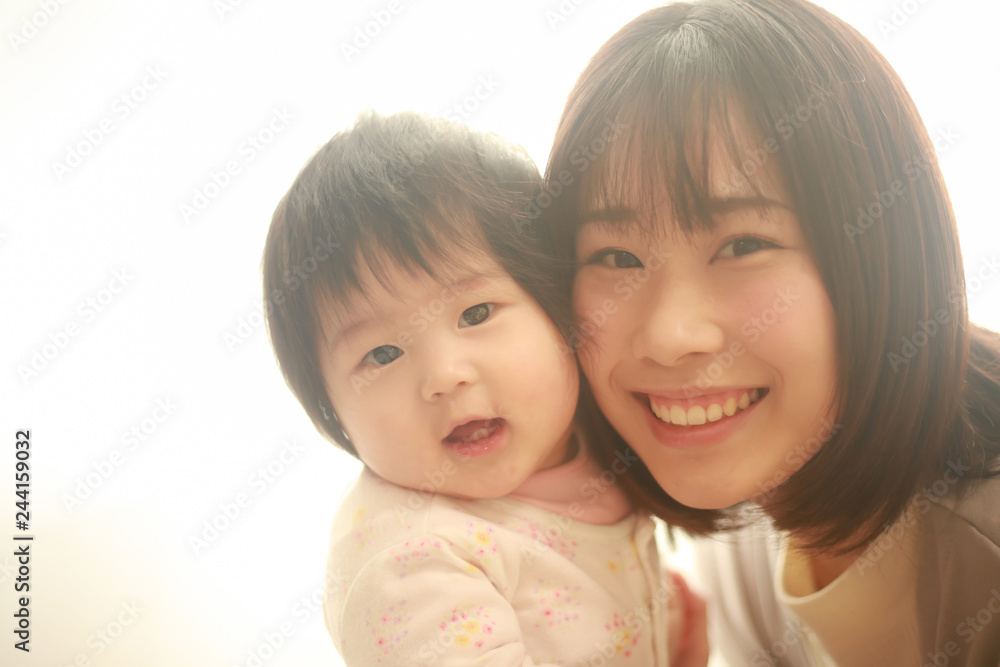 笑顔の親子 笑顔の親子