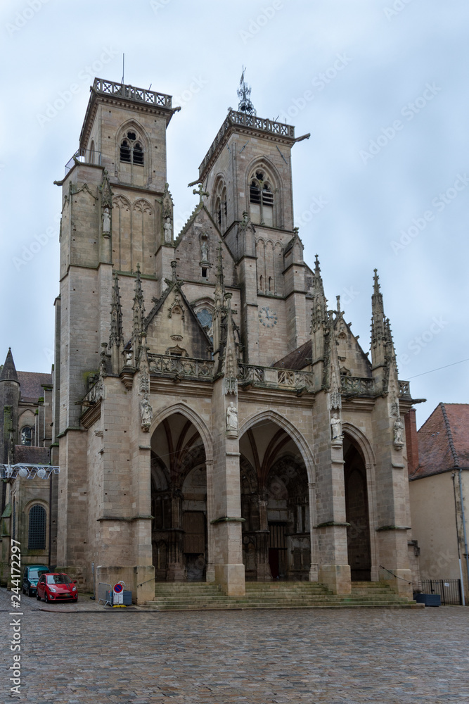 Collégiale Notre-Dame, Semur-en-Auxois, France