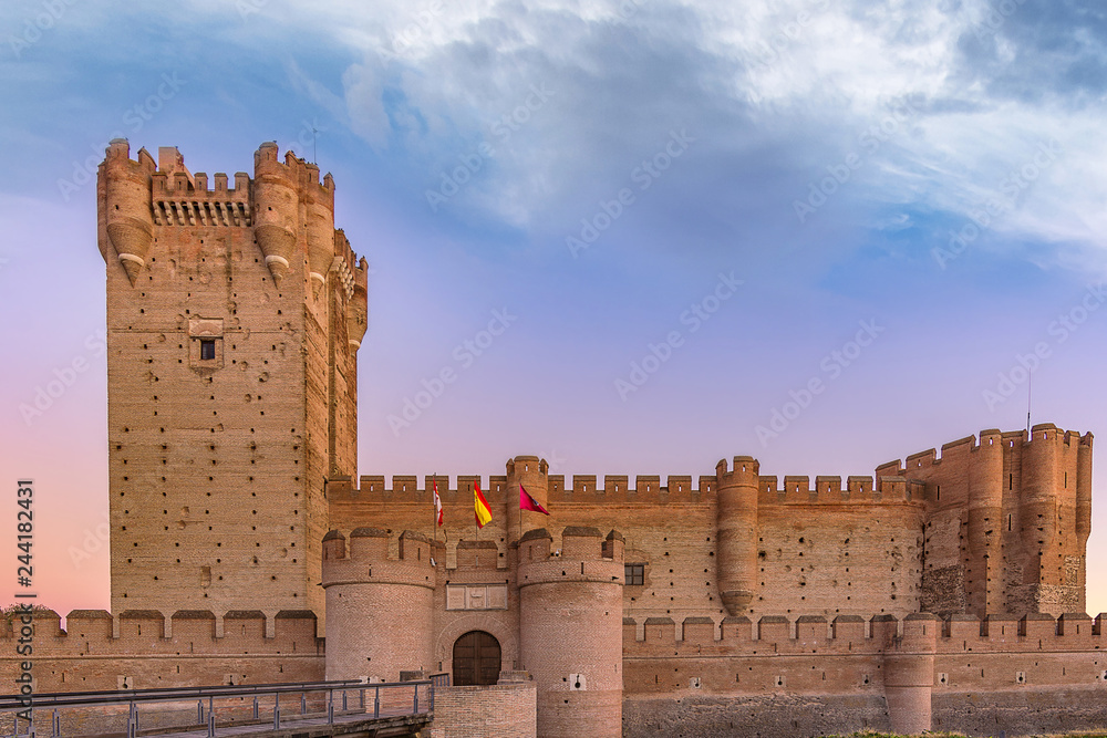 The castle of La Mota is a castle that is located in the town of Medina del Campo, (province of Valladolid, Spain)