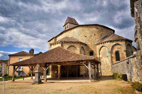 Tableau sur toile Saint-Jean-de-Cole is a medieval village in the north of the Dordogne, France