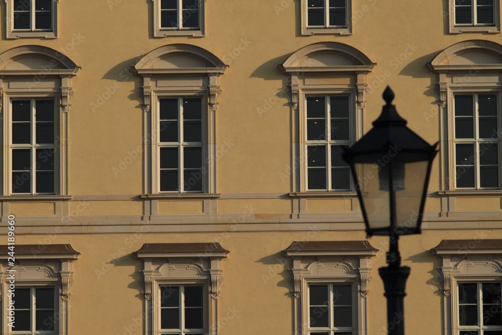 Fototapeta premium Auferstehung in Berlin: Schlossfassade (Westseite 2019)