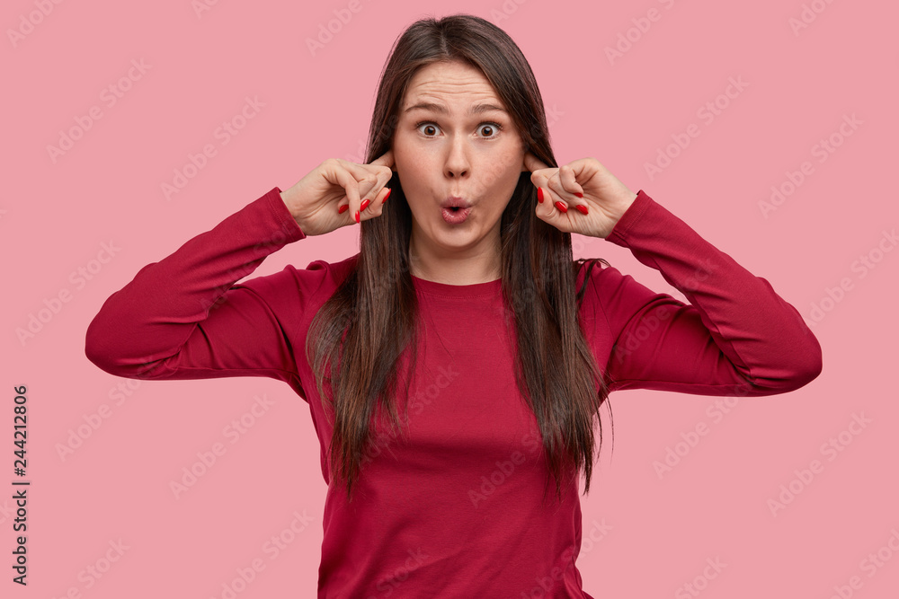 What Noise Do Heels Make? Expert Opinion for 2023 9