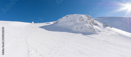 Ski slpoe in Kalavrita ski resort © smoxx